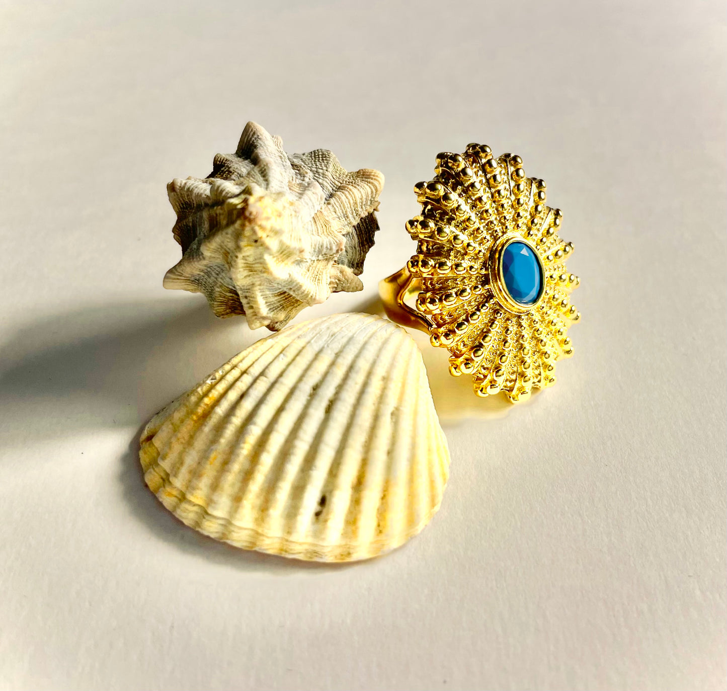 AMPHITRITE RING